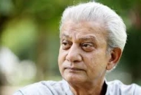 প্রবীর মিত্রের বাসার প্রধান ফটকে আল্লাহু ও কালিমা তাইয়্যিরা লেখা কেন জানাতে চাইলে তিনি বলেন...