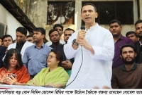  কাপাসিয়ায় বোনের জন্য ভোট চাইলেন সোহেল তাজ