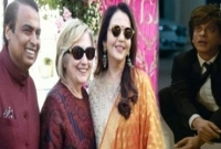 হিলারির কাছে পাত্তাই পেলেন না শাহরুখ খান