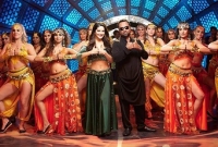  বাংলাদেশি তাপসের গানে সানি লিওনের নাচ 