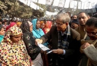 মির্জা ফখরুলকে বিপুল সংখ্যক পুলিশি নিরাপত্তা দিয়ে নারায়ণগঞ্জ বন্দরে নিলেন এসপি হারুন