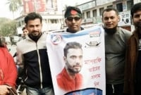 মাশরাফির ভালোবাসায় বগুড়া ছেড়ে নড়াইলে!