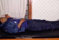 গাইবান্ধায় ইউপি চেয়ারম্যানকে বাঁচাতে গিয়ে জনতার রোষানলে পুলিশ