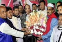বিএনপির সিনিয়র সহ-সভাপতি ও সাধারণ সম্পাদক সহ শতাধিক নেতাকর্মীর আ. লীগে যোগদান