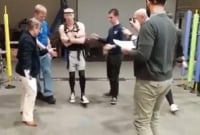 মহাকাশে ২০০ দিন কাটিয়ে পৃথিবীতে হাঁটতে পারছেন না মহাকাশচারী!