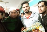 মাশরাফিকে সমর্থন দিয়ে নির্বাচন থেকে সরে গেলেন এনপিপি প্রার্থী