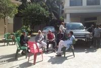 ভোটকেন্দ্রে না গিয়ে নিজ বাড়িতে আমির খসরু মাহমুদ চৌধুরী