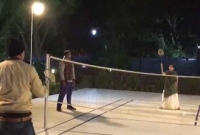 সফরে গিয়ে ব্যাডমিন্টন খেললেন মুখ্যমন্ত্রী মমতা