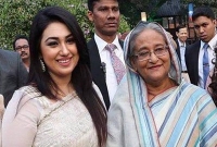 গণভবনে প্রধানমন্ত্রীর সাথে অপু বিশ্বাস