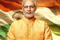মোদি সেজে হাসির পাত্র বিবেক!