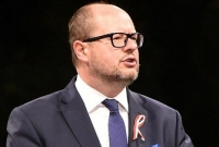 ডাকাতের ছুরিকাঘাতে পোল্যান্ডে মেয়র নিহত