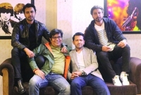 প্রথমবারের মতো একসঙ্গে  তাঁরা