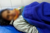  পঞ্চগড়ে হাসপাতাল থেকে বের করে দেওয়ায় গাছ তলায় সন্তান প্রসব!