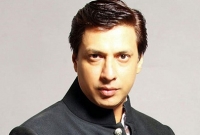 ‘অপু’কে ফেরাতে গিয়ে বিপাকে তিনি!