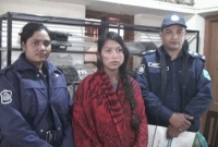 প্রতিপক্ষকে ফাঁসাতে নিজ সন্তানকে...