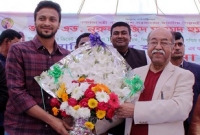 শ্বশুর বাড়িতে সংবর্ধনায় সিক্ত বিশ্বসেরা অলরাউন্ডার সাকিব