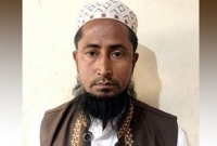  টেকনাফের মসজিদের ইমামের পেটে মিলল দুই হাজার পিস ইয়াবা!