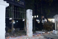 জনস্বার্থে ৫ ফুট ভূমি ছেড়ে দেওয়া পররাষ্ট্রমন্ত্রীর বাসার প্রধান ফটকের দেয়াল ভাঙলেন মেয়র