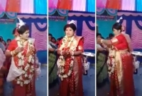বিয়ের আসরেই প্রথা ভাঙলেন কনে, ভাইরাল ভিডিও!