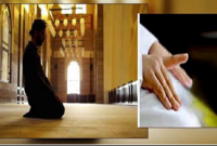 আত্তাহিয়্যাতু পড়ার সময় আঙুল দিয়ে ইশারা করতে হয় কেন?