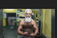 ৭২ বছর বয়সী বাংলাদেশি বডিবিল্ডার!