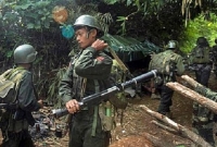 ব্যাপক গুলি ও হেলিকাপ্টার থেকে বোমা বর্ষণ করছে মিয়ানমারের সেনাবাহিনী