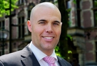 ইসলামবিরোধী বই লিখতে গিয়ে নিজেই ইসলাম ধর্ম গ্রহণ করলেন ডাচ এমপি