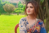 ‘ছেলের মাথা নীচু হচ্ছে, বিয়ে না করে প্রয়োজনে পরকীয়া করুন’