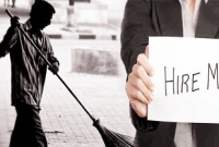 চাকরি যেন সোনার হরিণ, সুইপার পদে আবেদন ৪৬০০ প্রকৌশলীর!