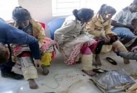 শিশুর পায়ে বাঁধা ৭ কেজি গাঁজা!