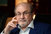 আমি আর গোপনে বাঁচতে চাই না : সালমান রুশদি