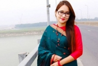 ফাগুনে প্রেমিকের সঙ্গে বের হয়ে না ফেরার দেশে মেডিকেল ছাত্রী! ফাগুনে প্রেমিকের সঙ্গে বের হয়ে না ফেরার দেশে মেডিকেল ছাত্রী!