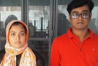 পরকীয়া করে অন্য পুরুষের সঙ্গে পালিয়ে যাওয়ার সময় মাকে হত্যা করলেন মেয়ে