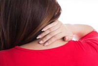 প্রেশার বেড়ে ঘাড় ব্যথা হলে তৎক্ষণাৎ যা করবেন