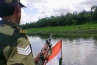 বাংলাদেশি নাগরিককে ধাওয়া করতে গিয়ে পানিতে ডুবে বিএসএফ সদস্যের মৃত্যু