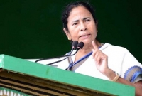 ক্ষেপেছেন মমতা : ‘ওদের এত সাহস! এ সব বরদাস্ত করা হবে না’