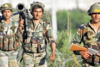 ভারতীয় সেনাদের জন্য ‘সুন্দরী নারীর ফাঁদ’ পেতেছে পাকিস্তান!