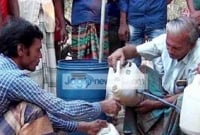 ৭ কেজি পলিথিন পুড়িয়ে ৫ লিটার পেট্রোল