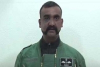 পাকিস্তানে আটক হওয়ার বর্ণনা দিলেন ভারতীয় পাইলট অভিনন্দন 