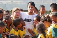 নেইমার ৯২ হাজার সুবিধাবঞ্চিত শিশুর দায়িত্ব নিয়েছেন