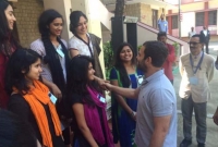 স্যার নয়, রাহুল বলো আমায় : কলেজ ছাত্রীকে বললেন রাহুল গান্ধী