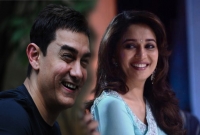 মাধুরীর হাতে থুতু ফেলেছিলেন আমির!