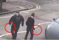 এবার লন্ডনে মসজিদের বাইরে মুসল্লিদের ওপর শ্বেতাঙ্গ জঙ্গিদের হামলা