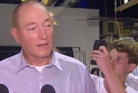 এবার সেই ‘ডিম বালকের’ পাশে দাঁড়িয়েছেন অস্ট্রেলিয়ার প্রধানমন্ত্রী