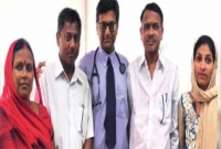 ধর্মের ঊর্ধ্বে মানবতা! কিডনি দান করে বোঝালেন দুই হিন্দু-মুসলিম মহিলা