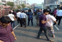  রাজধানীতে বেপরোয়া বাস পিষে মারল বিশ্ববিদ্যালয় ছাত্র