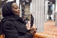 ইসলাম ধর্ম গ্রহণ করার ঘোষণা দিলেন মার্কিন সঙ্গীতশিল্পী ডেলা মাইলস