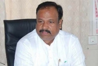 টিকিট না পেয়ে পার্টি অফিস থেকে ৩০০ চেয়ার নিয়ে চলে গেলেন নেতা