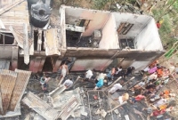 রান্নার গ্যাস সিলিন্ডার বিস্ফোরণে মুহূর্তেই ভস্মীভূত ৮ ঘর