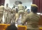 ইউনিফর্মে মহিলা পুলিশদের স্টেজ কাঁপানো ডান্স, ভাইরাল ভিডিও 